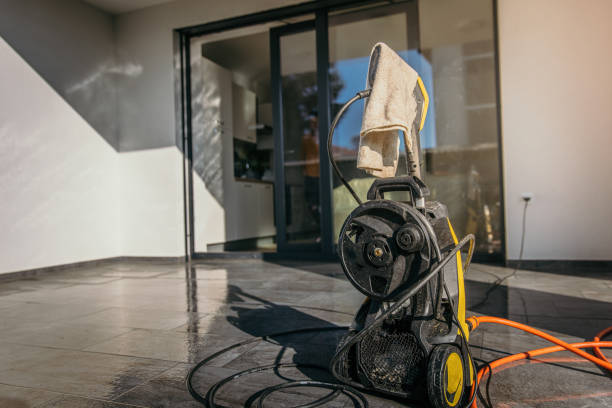 Best Fence Cleaning  in Rossvle, IL